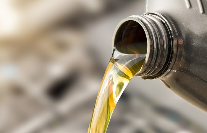 Oil pouring