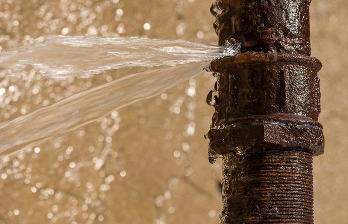 Leaking pipe